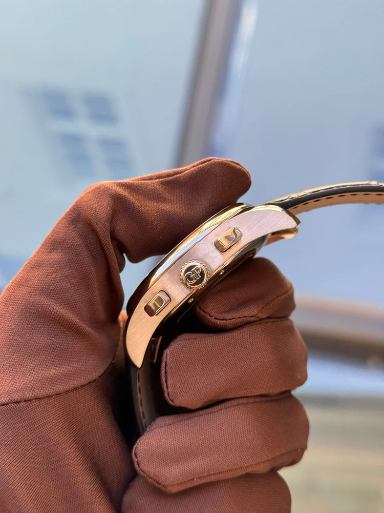 World Chronograph WW.TC White Gold